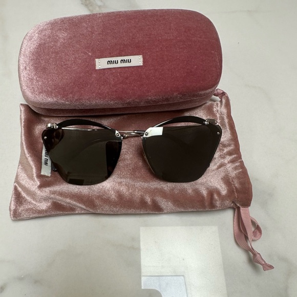 MIU MIU sunglasses - Picture 2 of 4